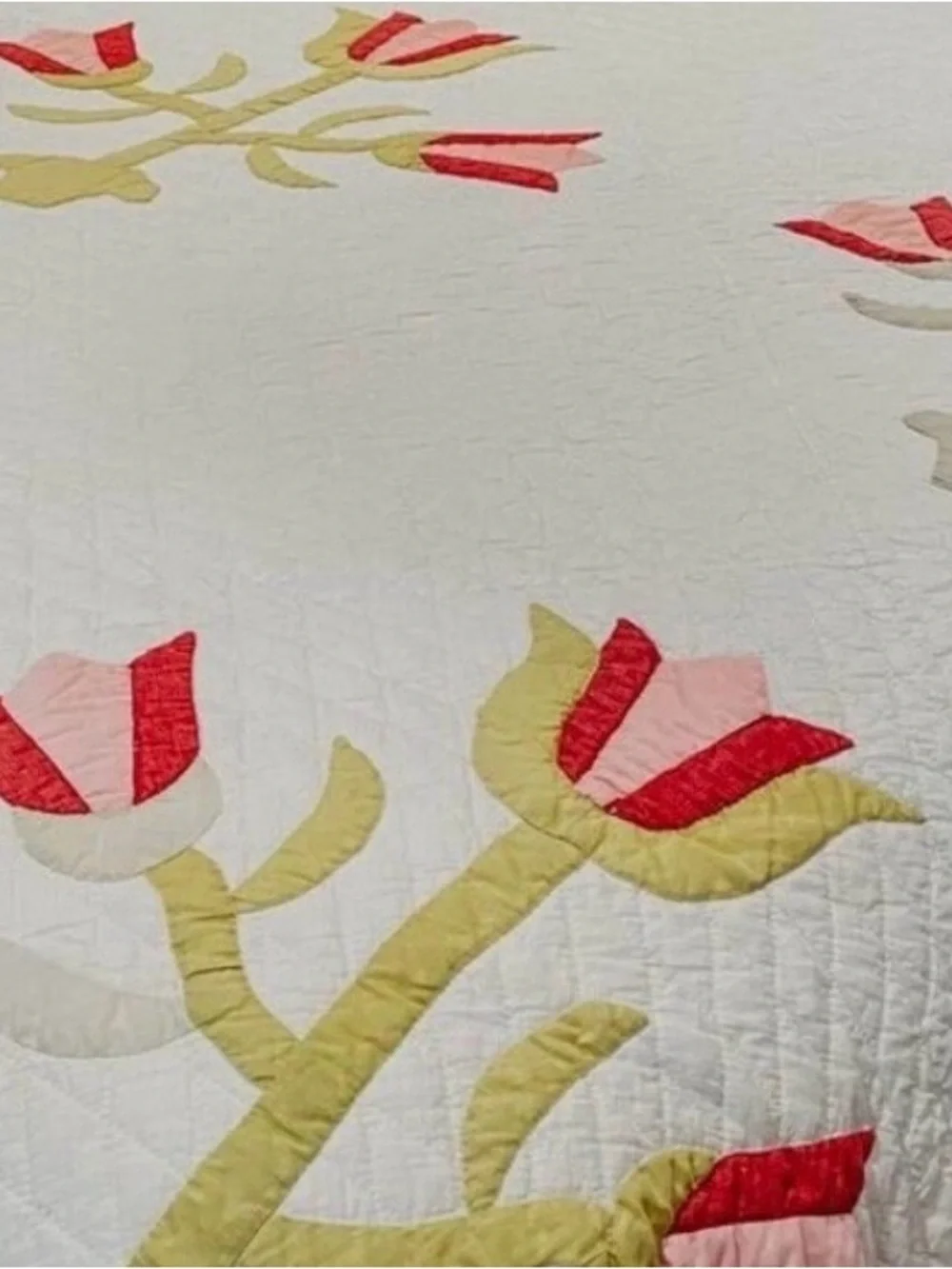 Antique Floral Tulip Quilt Top in Cream, Pink & Red